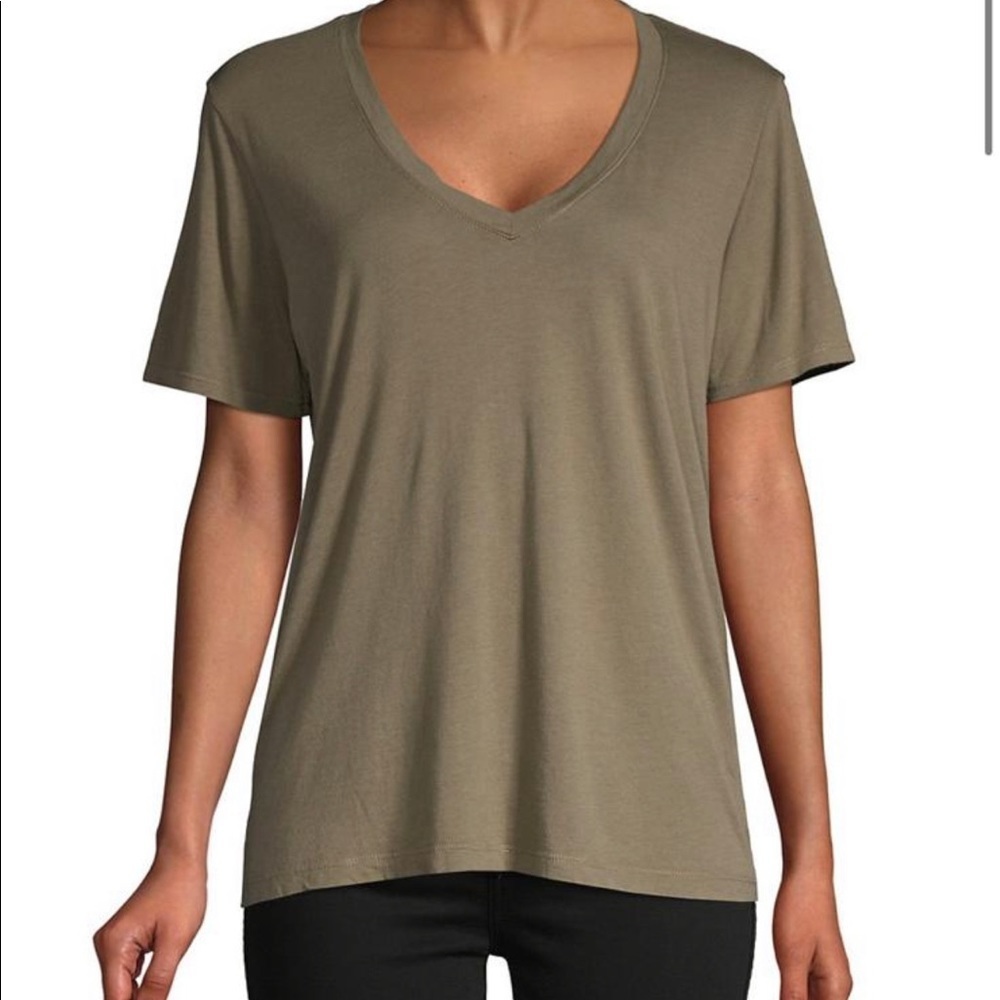Splendid green v neck t shirt